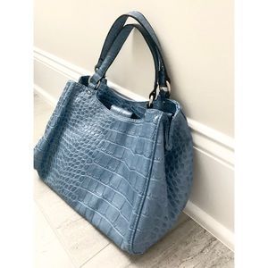 Adorable Small/Medium Pale Blue Handbag 💙